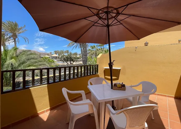 B-Rent Casa Angela Pool View